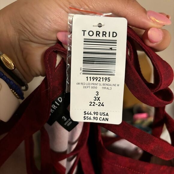 NWT Torrid Leopard Bengaline High Neck Cage Front Peplum Top-  Size 3X (22-24) - Picture 7 of 8